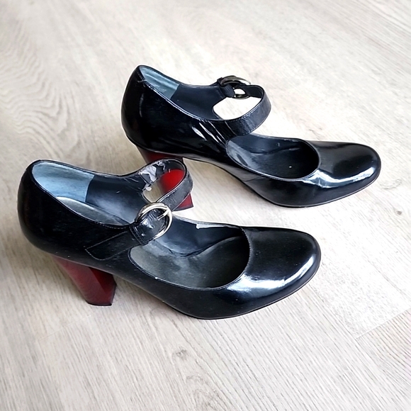 Y2K NINE WEST MARYJANE TWO TONE PATENT LEATHER PUMPS - Picture 2 of 5